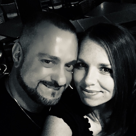 Meet your Posher, Denny - Picture 2 of 6